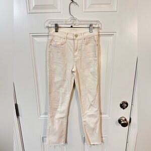 MOTHER Ankle Cropped Jeans in Cream Size 24